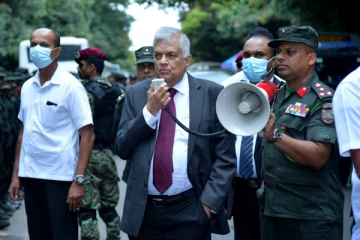 மீண்டும் வரிசை யுகத்தை நோக்கி செல்ல நேரிடும் ஆபத்து! ஜனாதிபதி எச்சரிக்கை