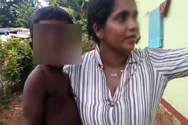 தந்தையின் கோர செயல் -பெற்ற குழந்தையை தூக்கி தலைகீழாக அடித்து வன்முறை | Father Lifted The Child Hit Him Upside The Head