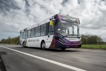 உலகின் முதல் ஓட்டுநர் இல்லாத பேருந்துகள்! ஸ்காட்லாந்தில் அடுத்த மாதம் சேவை தொடக்கம்