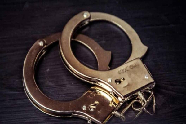 போதைப்பொருள் கடத்தலில் பெண் உட்பட நால்வர் கைது | 6 Crore Drug Seizure Four Arrested Including Woman