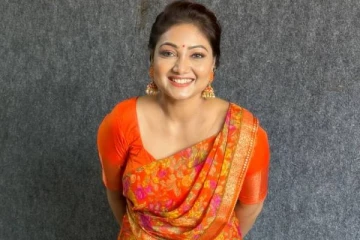 பிரபல சீரியல் நடிகை பிரியங்கா நல்காரியா இது, புதிய போட்டோ ஷுட்டில் ஆளே மாறிவிட்டாரே.. வைரல் க்ளிக்ஸ்