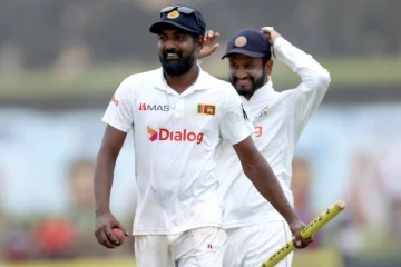 இலங்கை வீரர் பிரபத் ஜெயசூரியாவின் மிரட்டல் பந்துவீச்சு! சீட்டுக்கட்டாய் வீழ்ந்த விக்கெட்டுகளின் வீடியோ