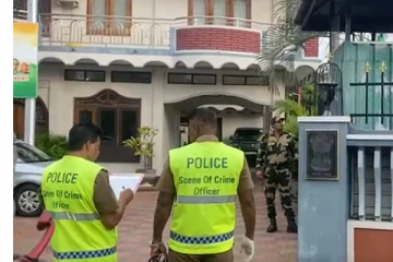 யாழில் இந்திய துணைத் தூதரக அலுவலகம் மீது தாக்குதல் ( படங்கள்)