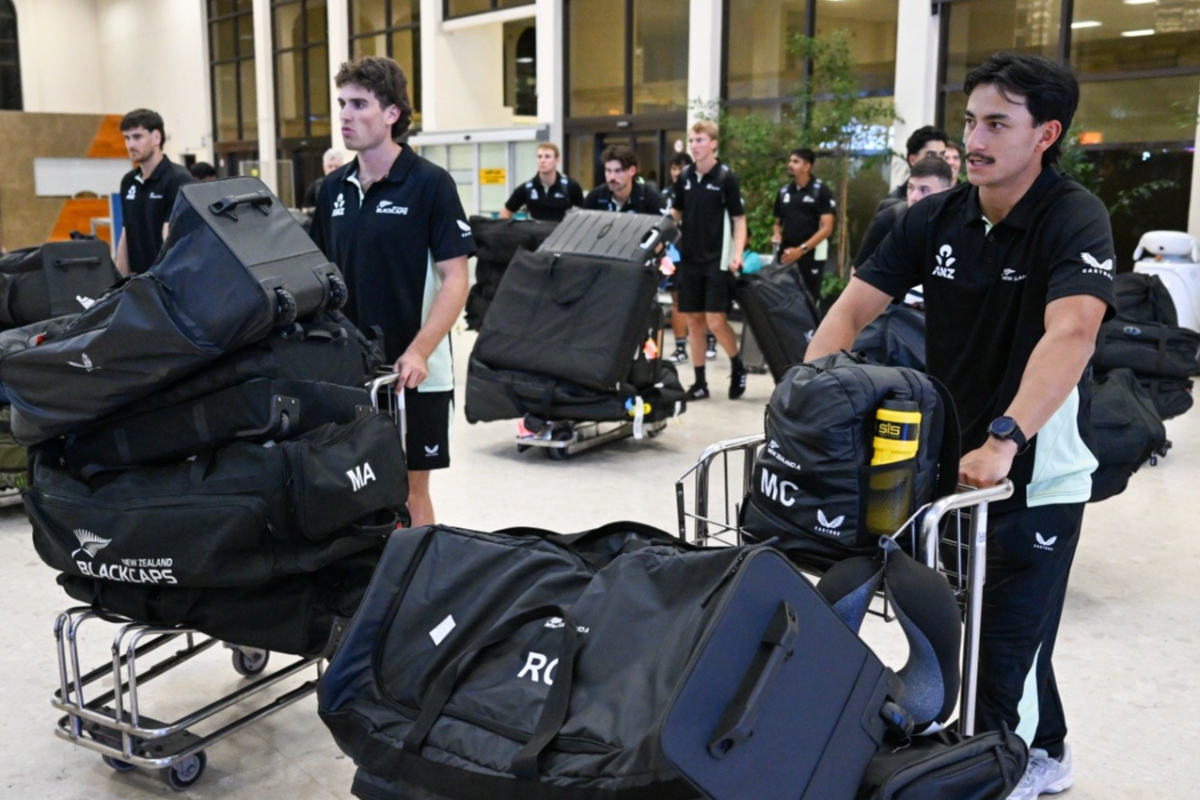 இலங்கைக்கு வருகை தந்த நியூசிலாந்து கிரிக்கெட் அணி | New Zealand A Team Has Landed In Sri Lanka