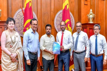 தேசிய ஏற்றுமதி அபிவிருத்தித் திட்டம் ஜனாதிபதியிடம் கையளிப்பு