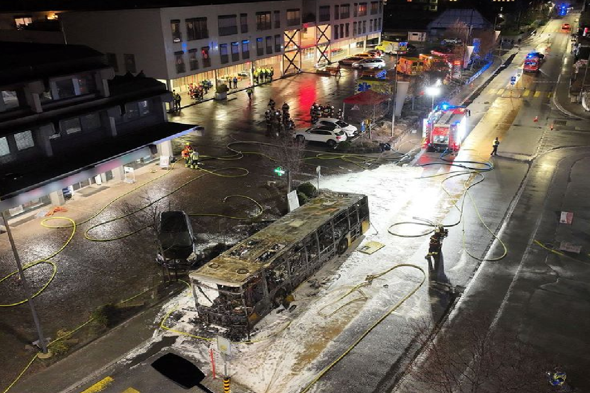 சுவிஸில் பேருந்து தீ விபத்தில் யாழ்ப்பாண இளைஞன் பரிதாபமாக உயிரிழப்பு; துயரத்தில் உறவுகள் | Jaffna Youth Tragically Dies In Bus Fire In Swiss