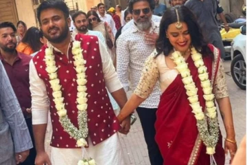 அரசியல் பிரமுகரை கரம்பிடித்த பிரபல பாலிவுட் நடிகை - போராட்ட களத்தில் காதல்