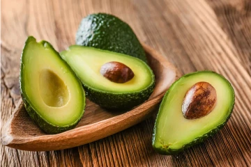 புற்றுநோயை அடித்து விரட்டும் அவகோடா! இதயம் மற்றும் நீரிழிவு நோயாளிகளுக்கு செய்யும் அற்புதம்