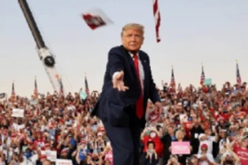 டிரம்பால் வீணான அமெரிக்க மக்களின் சுமார் 380 கோடி ரூபாய் வரிப்பணம்