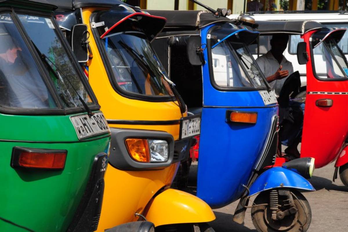 முச்சக்கர வண்டி ஓட்டும் வயது 40 ஆக அதிகரிக்கப்படுமா? ; அரசாங்கத்தின் புதிய திட்டம் | Wil Age Limit Driving Three Wheelers Increased 40 முச்சக்கர வண்டி ஓட்டும் வயது 40 ஆக அதிகரிக்கப்படுமா? ; அரசாங்கத்தின் புதிய திட்டம் | Wil Age Limit Driving Three Wheelers Increased 40