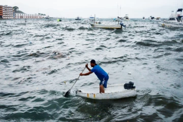 அமெரிக்காவை தாக்கிய ஹிலாரி சூறாவளி!