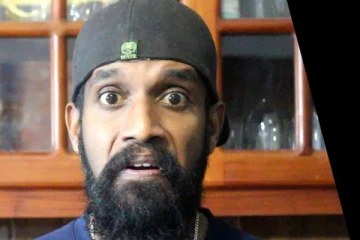 UPDATE : සමාජ මාධ්ය ක්රියාකාරි රැට්ටා අත්තඩංගුවට පත් වූ අවස්ථාව.. වීඩියෝ සහිතයි.. (VIDEO)..