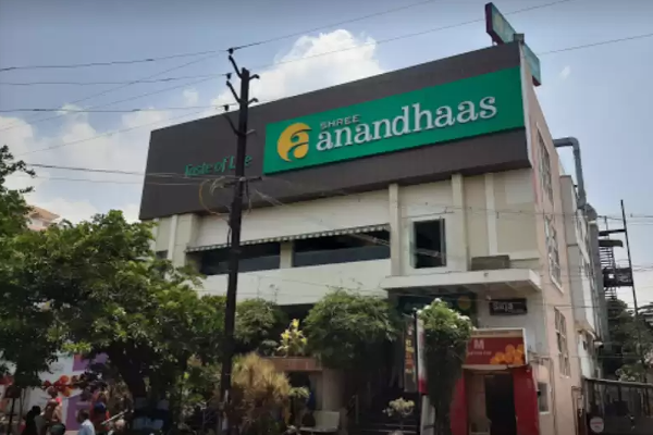 கோவையில் உள்ள பிரபல  உணவக குழுமத்திற்கு சொந்தமான 40 இடங்களில் ஐ.டி.ரெய்டு - தமிழ்நாடு