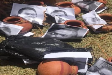 காலிமுகத்திடலில் உறியில் தொங்கிய ராஜபக்ஷக்கள்...வெளியான புகைப்படங்கள்