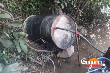 මෙතෙක් හමු වූ විශාලතම කසිප්පු ස්කාගාරය - යොදා ගෙන ඇත්තේ සතුන්ගේ මළපහ (PHOTO)