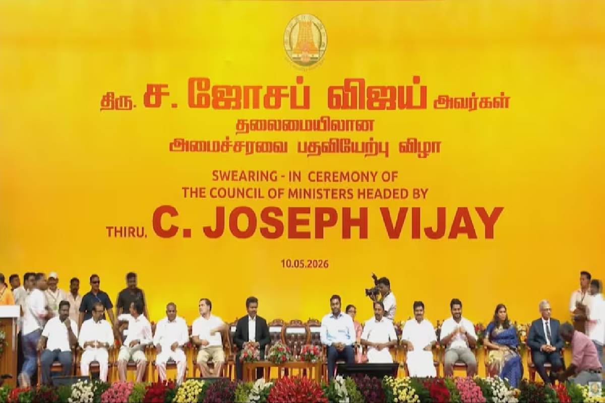 49 ஆண்டுகளுக்குப் பிறகு முதல்வராக நடிகர்! வரலாற்று வெற்றியை பதிவு செய்த விஜய் | Vijays Tvk Set To Break Tamilnadu After 49 Years 49 ஆண்டுகளுக்குப் பிறகு முதல்வராக நடிகர்! வரலாற்று வெற்றியை பதிவு செய்த விஜய் | Vijays Tvk Set To Break Tamilnadu After 49 Years