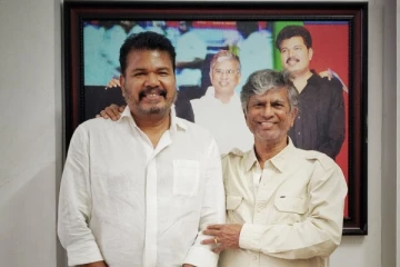 எஸ்ஏசி-யிடம் அடிவாங்கிய இயக்குனர் ஷங்கர்.. பிரபல நடிகர் சொன்ன அதிர்ச்சி தகவல்