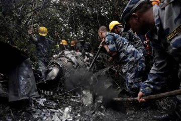 திடீரென விபத்துக்குள்ளான ஹெலிகாப்டர்... பரிதாபமாக உயிரிழந்த 5 பேர்!