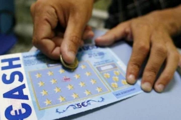 லொட்டரியில் உக்ரைன் அகதியான இளைஞனுக்கு அடித்த அதிர்ஷ்டம்!