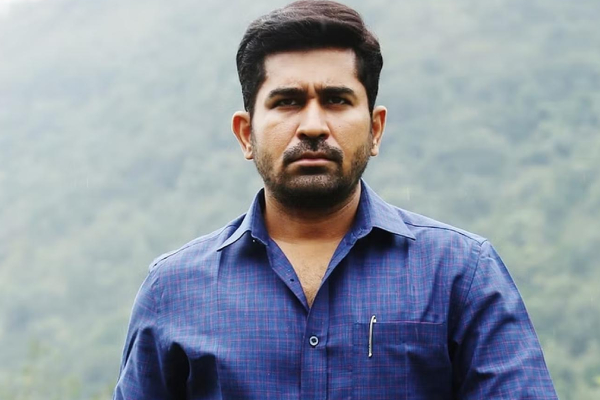 கையில் இத்தனை படங்கள் இருந்தும் விஜய் ஆண்டனிக்கு இப்படி ஒரு நிலைமையா | No One Willing To Buy Vijay Antony Movies