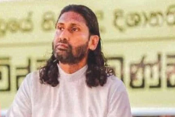 கோட்டா கோ கம பாதிரியாரை தேடி அலையும் காவல்துறை