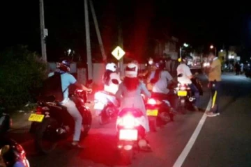 ஹட்டன் பகுதியில் பொலிஸார் அதிரடி : இரவு வேளையில் நடமாடுவோருக்கு எச்சரிக்கை