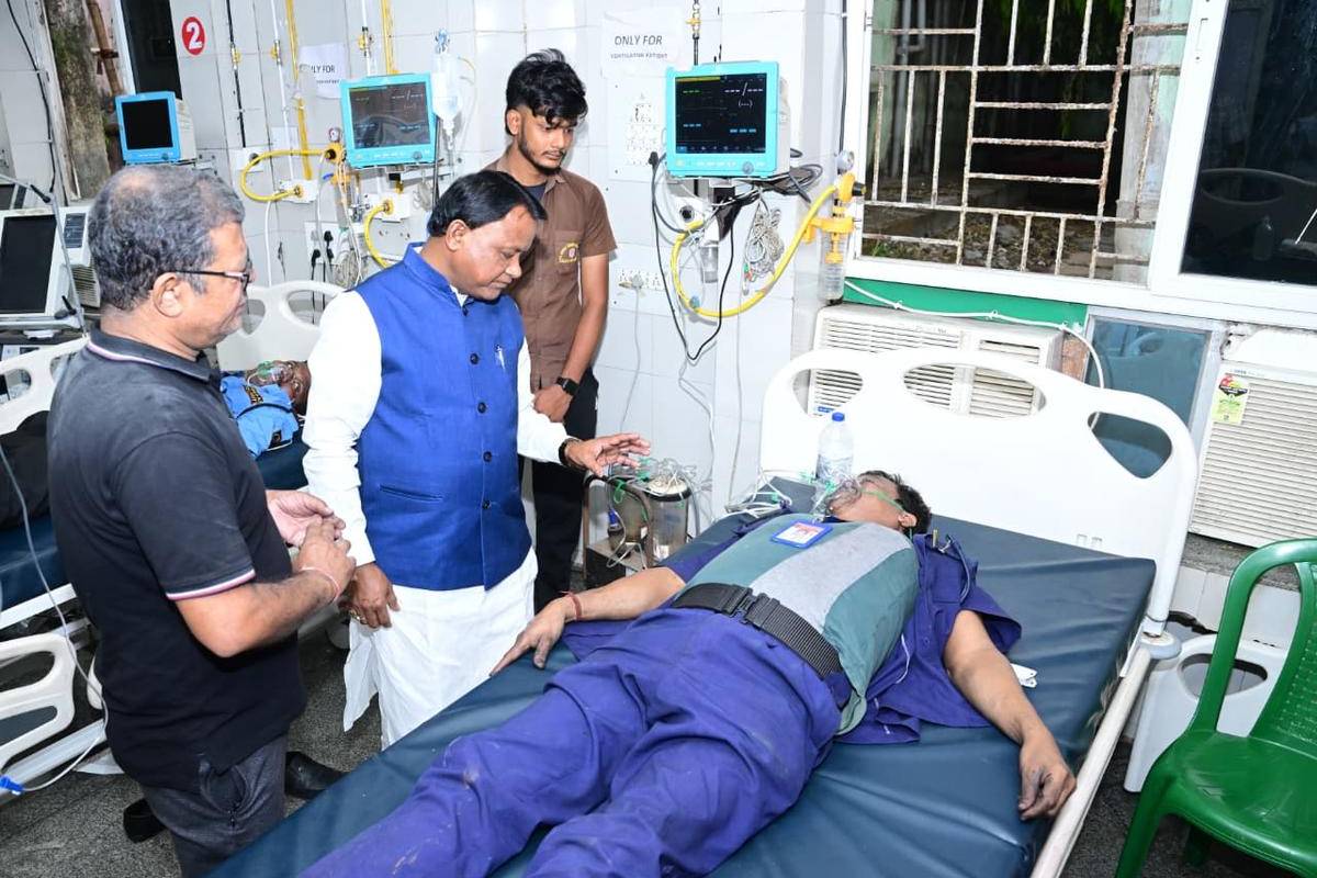 மருத்துவமனையில் ஏற்பட்ட தீ விபத்தில் 10 நோயாளிகள் உயிரிழப்பு | 10 Patient Dies In Odisha Scb Hospital Fire