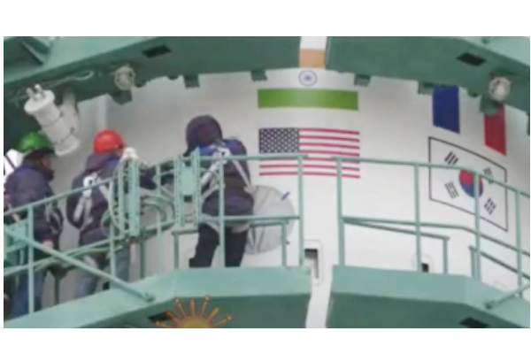 ராக்கெட்டில் இந்திய கொடியை மறைக்காத ரஷ்யா - இணையத்தில் வைரலாகும் வீடியோ - தமிழ்நாடு