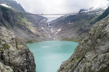 சுவிட்சர்லாந்தில் ஒவ்வொரு ஆண்டும் புதிதாக உருவாகும் 18 ஏரிகள்: வெளிவரும் காரணம்