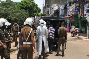 புதுக்குடியிருப்பில் சட்டவிரோத அகழ்வில் ஈடுபட்ட  மூவர் கைது
