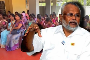 பொதுமக்களின் பிரச்சினைகள் தொடர்பில் ஆராய்ந்த டக்ளஸ் தேவானந்தா(Photos)