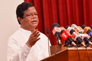 பணியிலிருந்து நீக்கப்படுவார்கள்; ரயில் ஊழியர்களுக்கு அமைச்சர் விடுத்த எச்சரிக்கை!