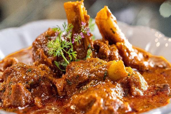 sunday special: நாவூரும் சுவையில் மட்டன் குழம்பு.... ஒரு முறை இந்த பக்குவத்துல செய்ங்க | Tasty Simple Mutton Curry Recipe In Tamil