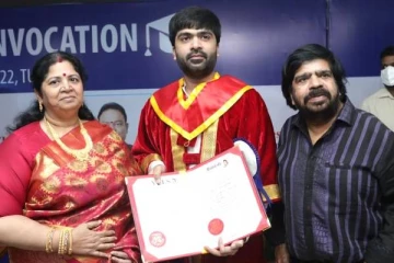 டி.ராஜேந்தர் - உஷா 43வது திருமண நாள்.. பலரும் பார்த்திராத போட்டோ!