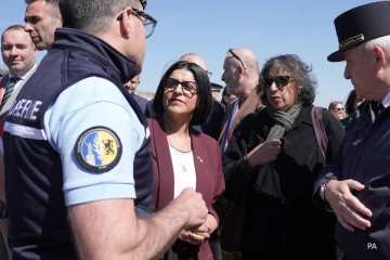 10 நாடுகளைச் சேர்ந்தவர்களை நாடுகடத்த பிரான்சுடன் பிரித்தானியா ஒப்பந்தம்