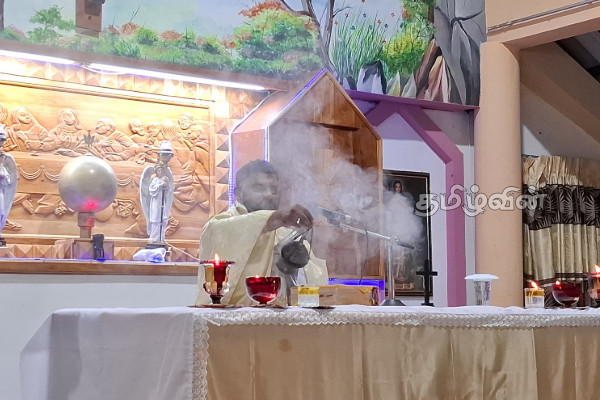 மட்டக்களப்பு சியோன் தேவாலயத்தில் இடம்பெற்ற கிறிஸ்மஸ் ஆராதனை நிகழ்வுகள் | Christmas Events At Zion Church Batticaloa