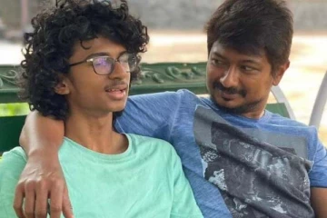 ஸ்டாலின் கையில் குழந்தையாக பேரன்... அடையாளம் தெரியாமல் நிற்கும் உதயநிதி! வைரலாகும் அரிய புகைப்படம்