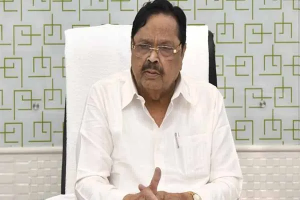 41 பேர் இறப்பிற்கு காரணமான விஜய் மனிதாபிமானம் உள்ளவரா? துரைமுருகன் கேள்வி | Dmk Duraimuragan Slams Tvk Vijay 41 பேர் இறப்பிற்கு காரணமான விஜய் மனிதாபிமானம் உள்ளவரா? துரைமுருகன் கேள்வி | Dmk Duraimuragan Slams Tvk Vijay