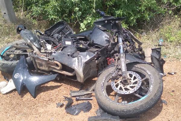 யாழில் இடம் பெற்ற விபத்தில் பாடசாலை மாணவன் உயிழப்பு | School Student Died In An Accident At Jaffna