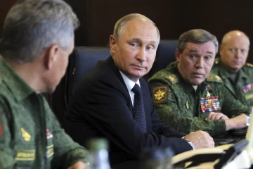 புடினின் தவறான போக்குக்கு இவர்களே காரணம்; அமெரிக்கா வெளியிட்ட தகவல்!