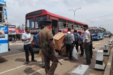 பலத்த பாதுகாப்புடன் வாக்கு பெட்டிகள் அனுப்பி வைப்பு