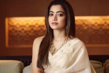 ஏர்போர்ட்டுக்கு இப்படி ஒரு உடையிலா வருவது? ராஷ்மிகா வீடியோ வைரல்