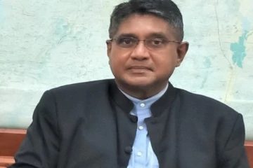 யாழ்.ஆரிய குளத்தை வைத்து அரசியல் நடத்த வேண்டாம் - வடமாகாண ஆளுநர்