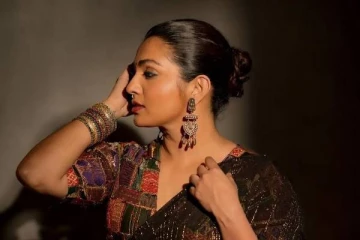 தனது காதல் மற்றும் டேட்டிங் ஆப் குறித்து தனுஷ் பட நடிகை ஓபன்