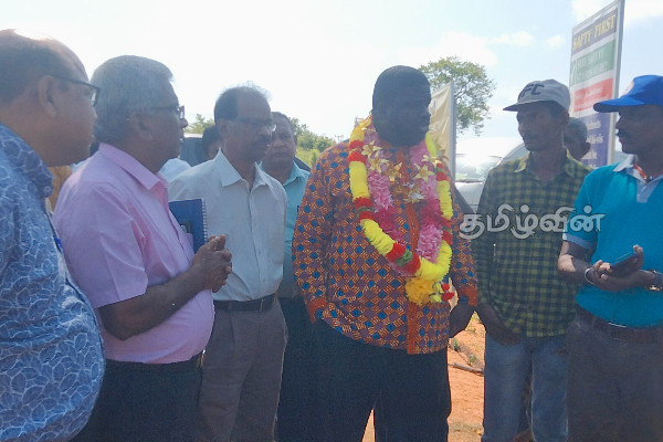 திருகோணமலை குளங்களிற்கு விஜயம் செய்த உலக வங்கியின் பிரதிநிதிகள் (Photos) | World Bank Officers Visited Trincomalee Ponds