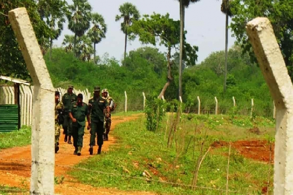 யாழில் காணி விடுவிப்பு தொடர்பில் உயர்மட்ட கலந்துரையாடல் | High Level Discussion On Land Release In Jaffna யாழில் காணி விடுவிப்பு தொடர்பில் உயர்மட்ட கலந்துரையாடல் | High Level Discussion On Land Release In Jaffna