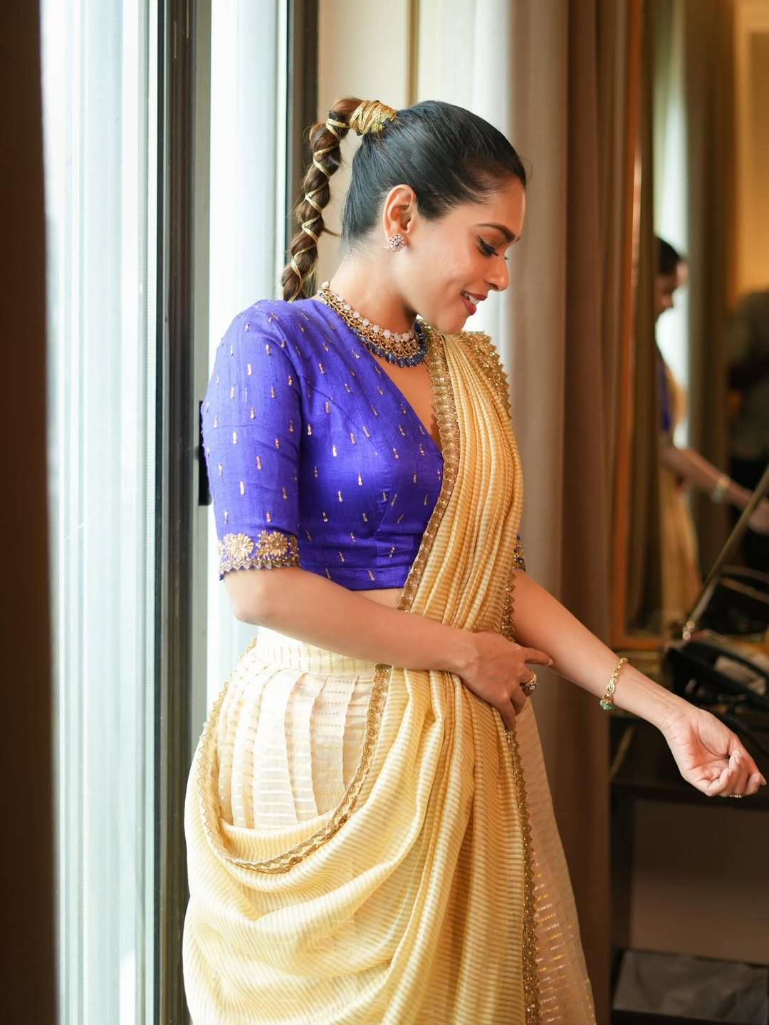 அசத்தலான லுக்கில் தொகுப்பாளினி Kiki விஜய்.. லேட்டஸ்ட் போட்டோஷூட்.. 7 Gallery