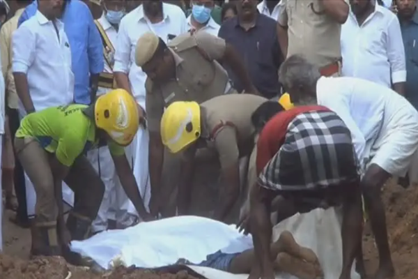 மண்சரிந்து தொழிலாளி பலி- ரூ.10 லட்சம் நிவாரணம் அறிவிப்பு! - தமிழ்நாடு