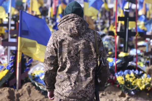 உக்ரைன் போர்க்களத்தில் சொந்த வீரர்களையே சுட்டுக் கொல்லும் ரஷ்ய இராணுவம்! | Russian Army Kills Ukrainian Soldiers உக்ரைன் போர்க்களத்தில் சொந்த வீரர்களையே சுட்டுக் கொல்லும் ரஷ்ய இராணுவம்! | Russian Army Kills Ukrainian Soldiers