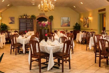 தலவாக்கலையில் தனிமைப்படுத்தல் சட்டத்தை மீறி இடம்பெற்ற விருந்துபசாரம்!